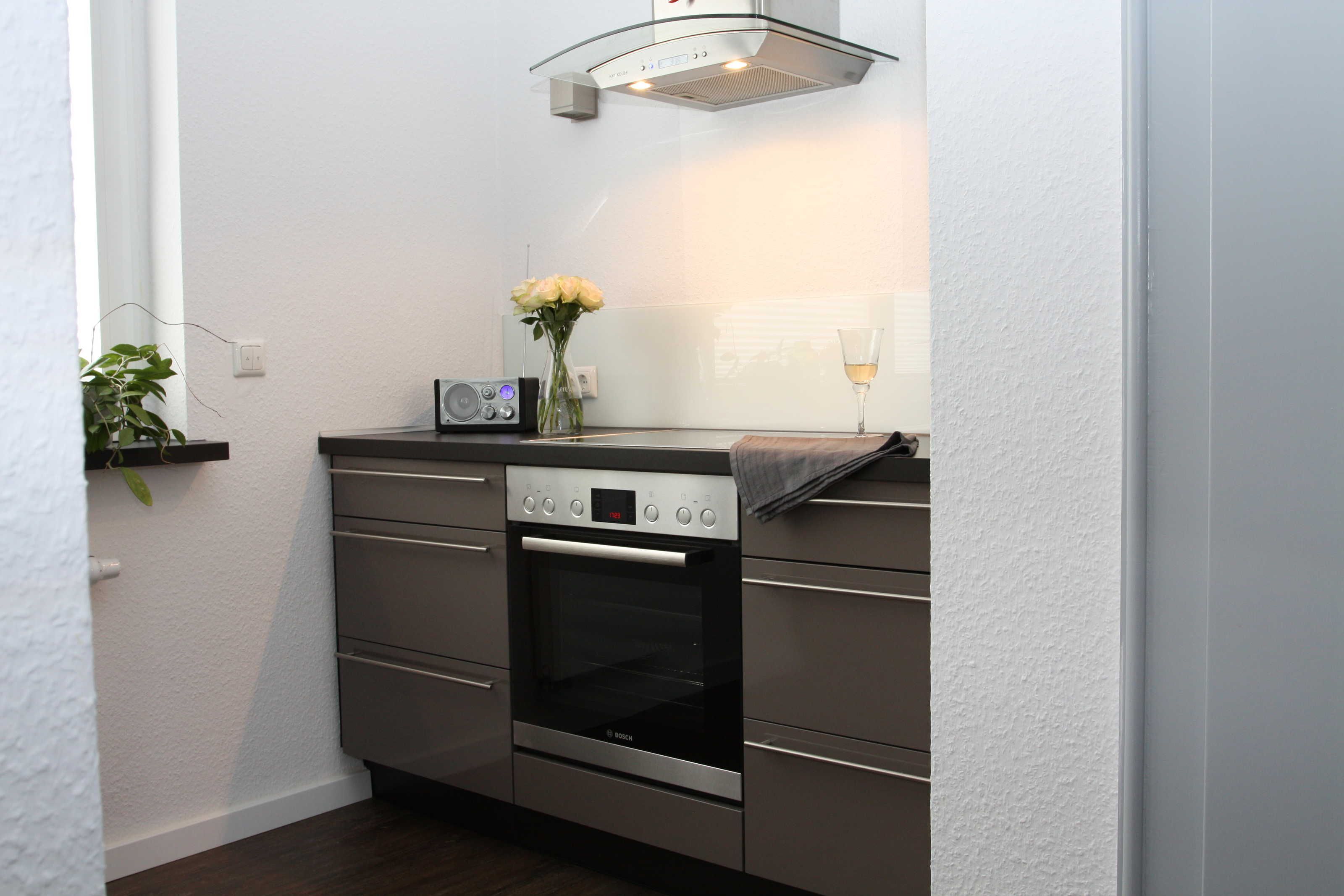 Fridge, oven, dishwasher, high chair