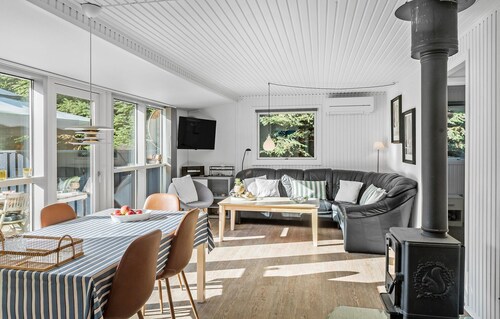 Pet friendly home in Væggerløse with sauna