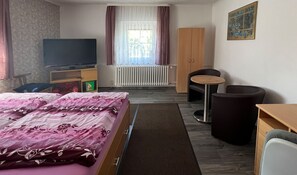 2 chambres, bureau, Wi-Fi, draps fournis