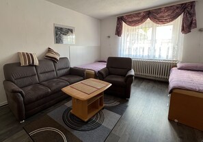 Unclassified image, 2 of 8, button - Apartment - Apartment Hellauer (Magdeburg)