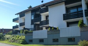 Unclassified image, 2 of 13, button