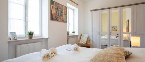 2 室のベッドルーム、WiFi