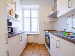 Køleskab, mikrobølgeovn, ovn, opvaskemaskine