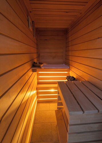 Holiday home on the vineyard hill near Trebnje