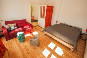 1 bedroom, WiFi, bed sheets