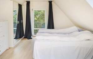4 habitaciones y cuna de viaje 
