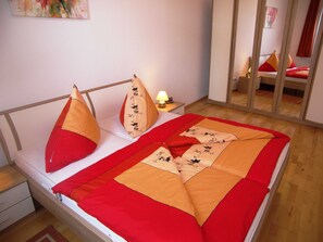 2 chambres, lit parapluie, Wi-Fi, draps fournis