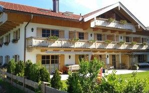 Esterni