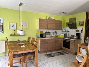 Fridge, microwave, oven