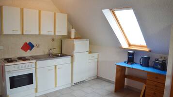 Kühlschrank, Mikrowelle, Ofen