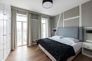 2 bedrooms, in-room safe, iron/ironing board, WiFi