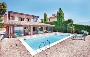 Piscina a l'aire lliure 