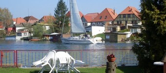Vacation apartment directly on Lake Malchow - central vacation apartment with its own