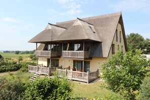 Unclassified image, 5 of 26, button - Apartment 2, Achterwasserblick, upper floor, 2 rooms, Loddin - Ferienwohnungen Herrmann (Loddin)