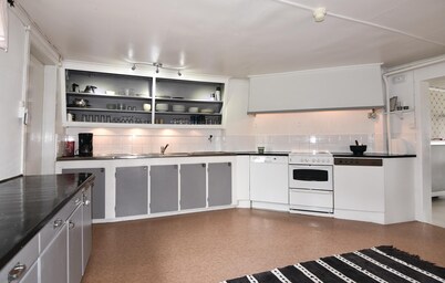 Stunning home in älgarås with WiFi