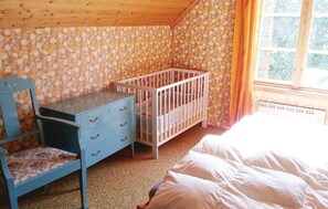 2 chambres, lit parapluie