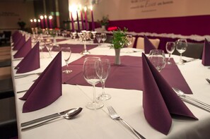 Banquet hall - Rooms - Hotel Stadtfeld (Magdeburg)