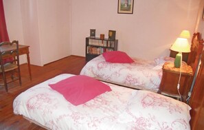 3 chambres, Wi-Fi gratuit, draps fournis
