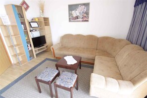 Living area - Holiday apartment with balcony and air conditioning (Crikvenica)