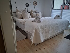 1 Schlafzimmer, Reisekinderbett, WLAN, Bettwäsche