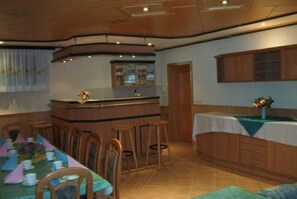 Nicht klassifiziertes Bild, 3 von 11, Schaltfläche