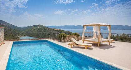 Nice home in Kremena with sauna