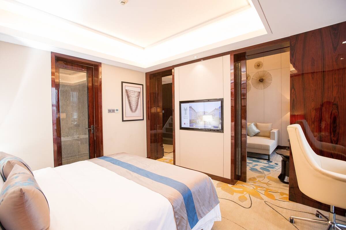 Suite Design | Bureau, rideaux occultants, Wi-Fi gratuit