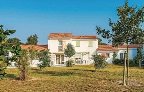 Exterior - Lovely home in Talmont Saint Hilaire (Talmont Saint Hilaire)