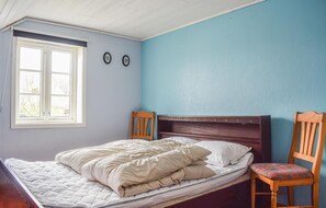 4 bedrooms, travel cot, free WiFi
