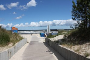 Platja a a prop 