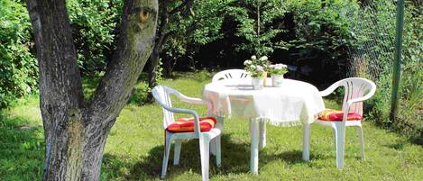 屋外ダイニングエリア