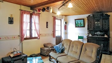 Télévision, table de tennis de table