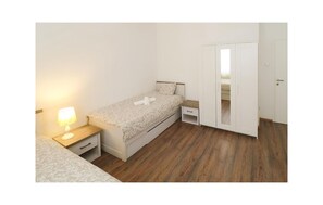 2 soverom, wi-fi (inkludert) og sengetøy