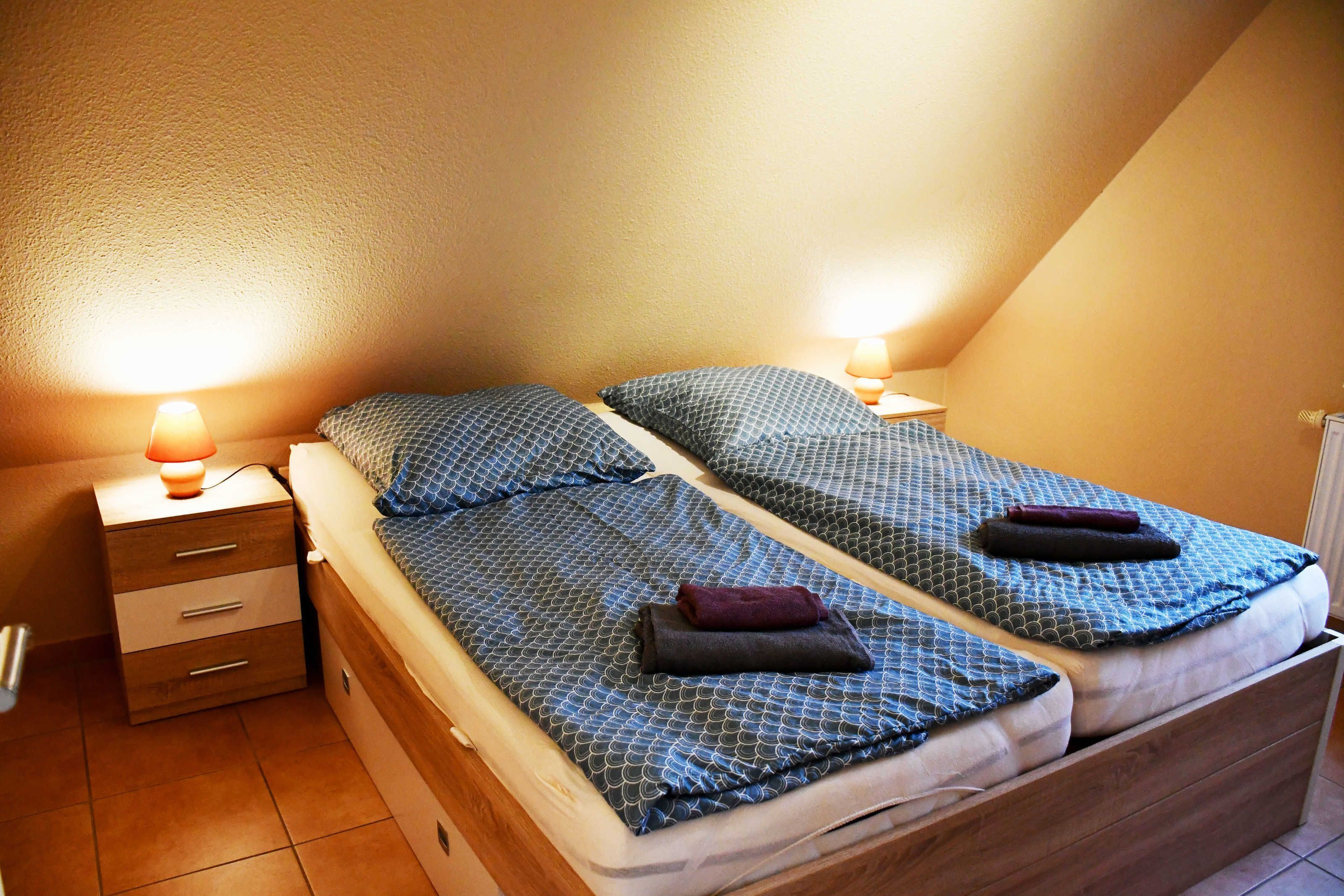 3 quartos, berço de viagem, Wi-Fi, roupa de cama