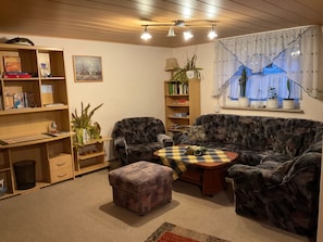 Unclassified image, 2 of 18, button