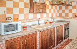 Refrigerador, microondas, parrilla de estufa y lavavajillas 
