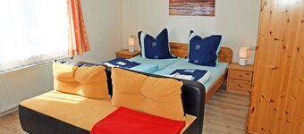 1-room-apartment Mönchgut m. Terrace - Holiday apartments on Rügen in the