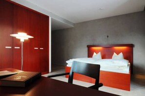 Uklassifisert bilde, 2 av 12, knapp