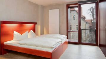 1 Schlafzimmer, Schreibtisch, Bettwäsche, Rollstuhlgeeignet