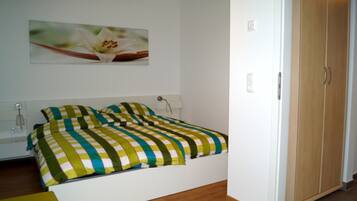 2 Schlafzimmer, Reisekinderbett, WLAN