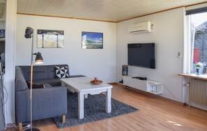 TV, DVD player