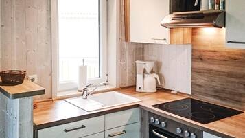 Kühlschrank, Herdplatte, Geschirrspüler