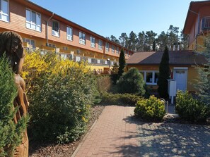 Esterni