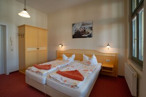 Unclassified image, 5 of 10, button