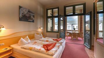 2 bedrooms, iron/ironing board, travel crib, WiFi