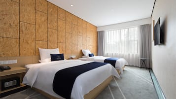Deluxe Twin Room | Premium bedding, in-room safe, blackout drapes, soundproofing
