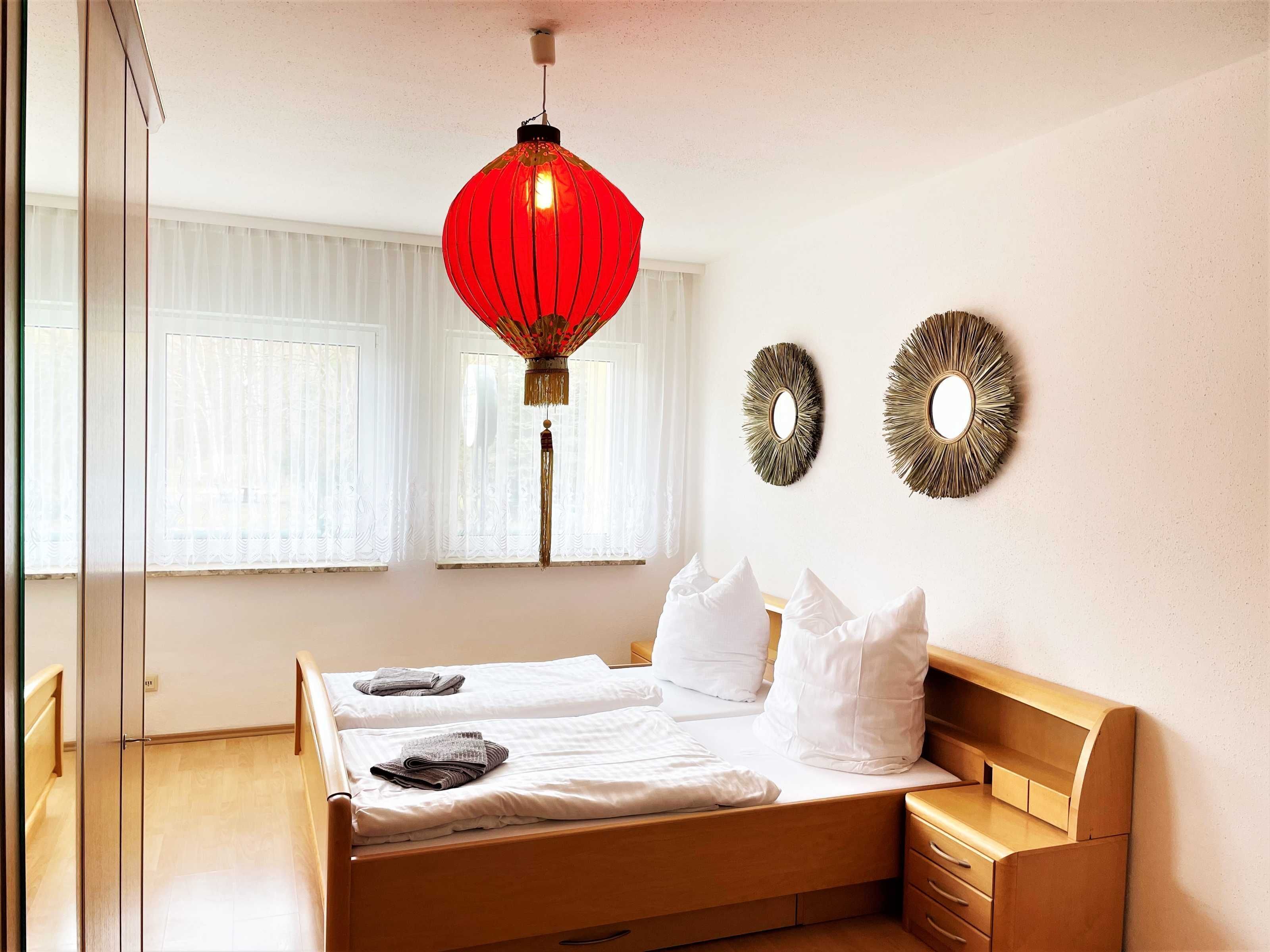 2 bedrooms, travel crib, bed sheets, wheelchair access
