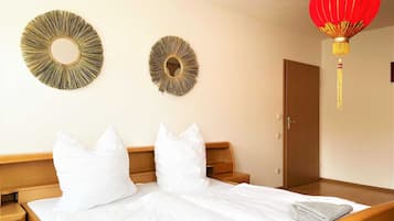 2 quartos, berço de viagem, roupa de cama, acesso para cadeiras de rodas