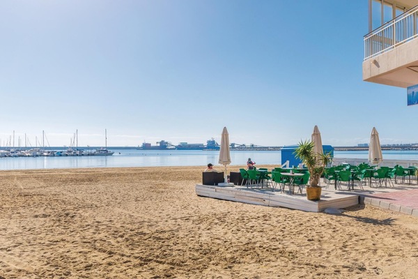 Ranta lähistöllä, kalastusmahdollisuus