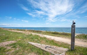 Beach nearby, fishing - 1 bedroom amazing home in Malling (Malling)